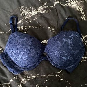 Victoria’s Secret very sexy push up bra